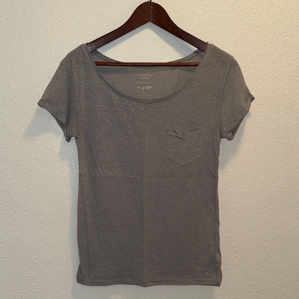 American Eagle Outfitters Gray Short Sleeve Tee